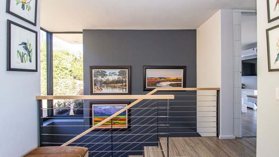 3 Bedroom Property for Sale in Rooi Els Western Cape